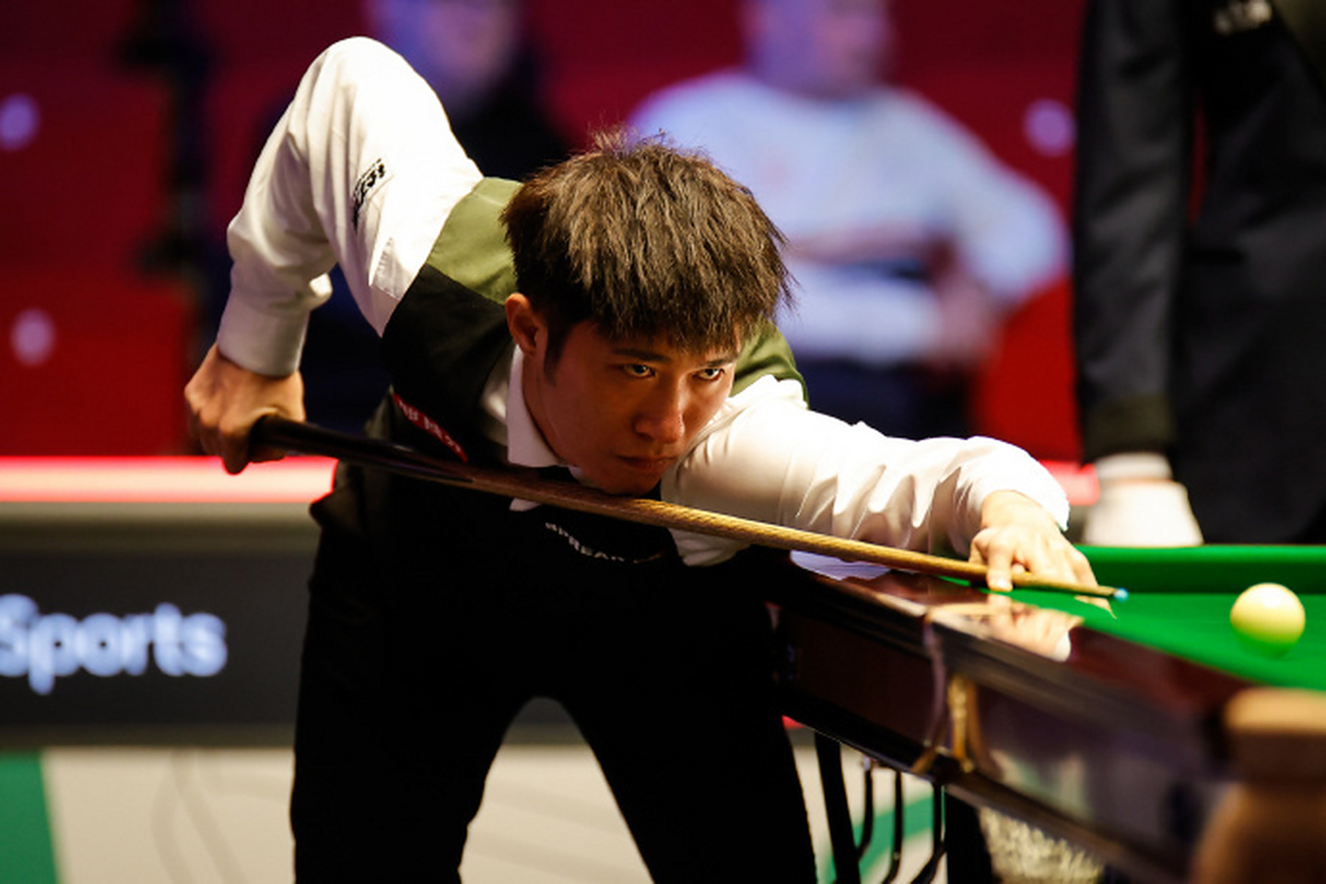 阿斯顿马丁逆转威廉姆斯，勒克莱尔惊艳四座