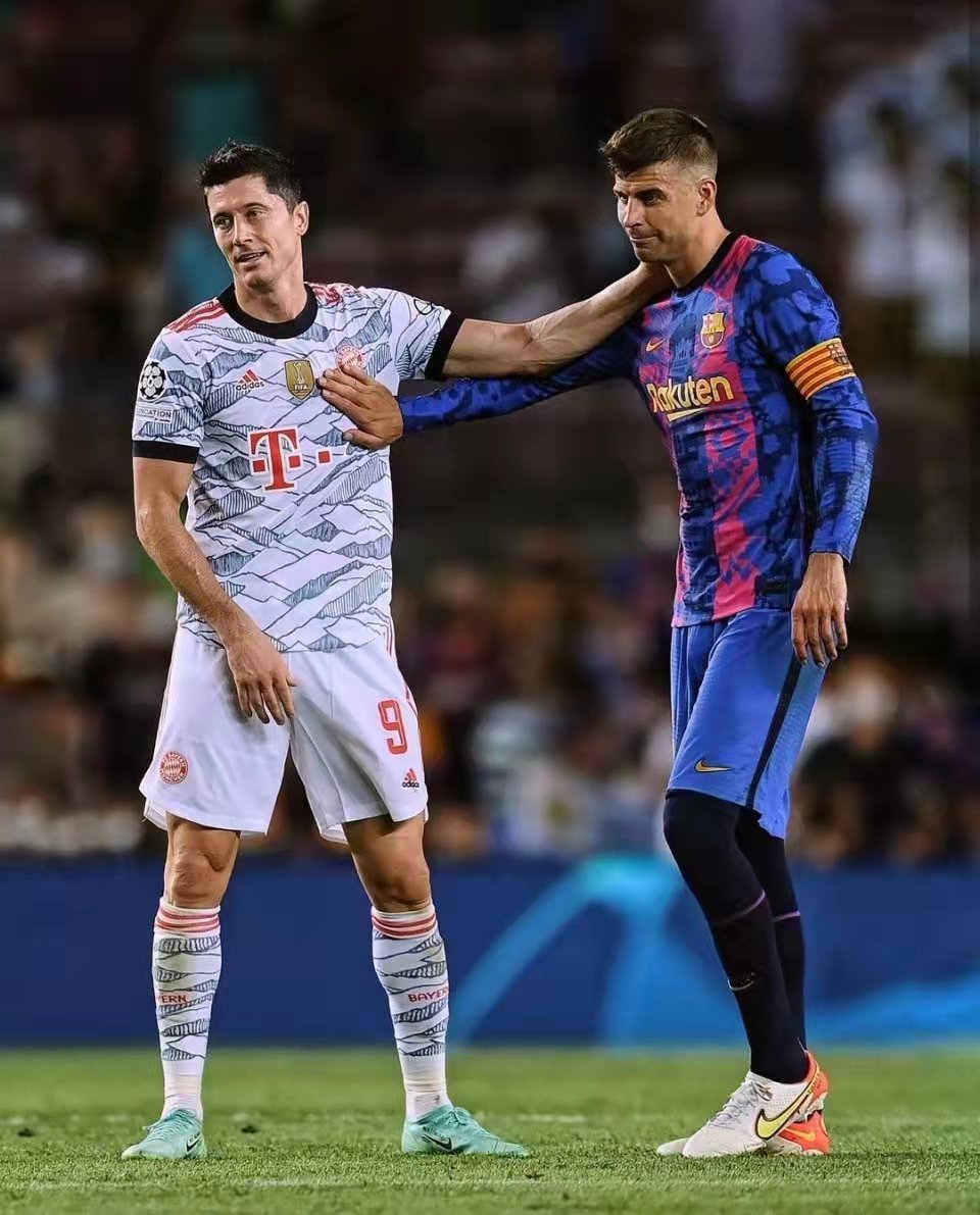 里昂碾压拜仁,卡瓦哈尔关键制胜 里昂碾压拜仁,卡瓦哈尔关键制胜