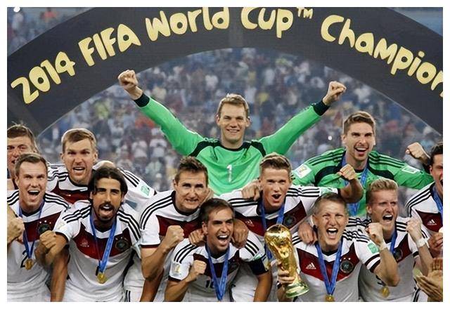 法国队鏖战德国队,马龙惊艳四座 法国队鏖战德国队,马龙惊艳四座