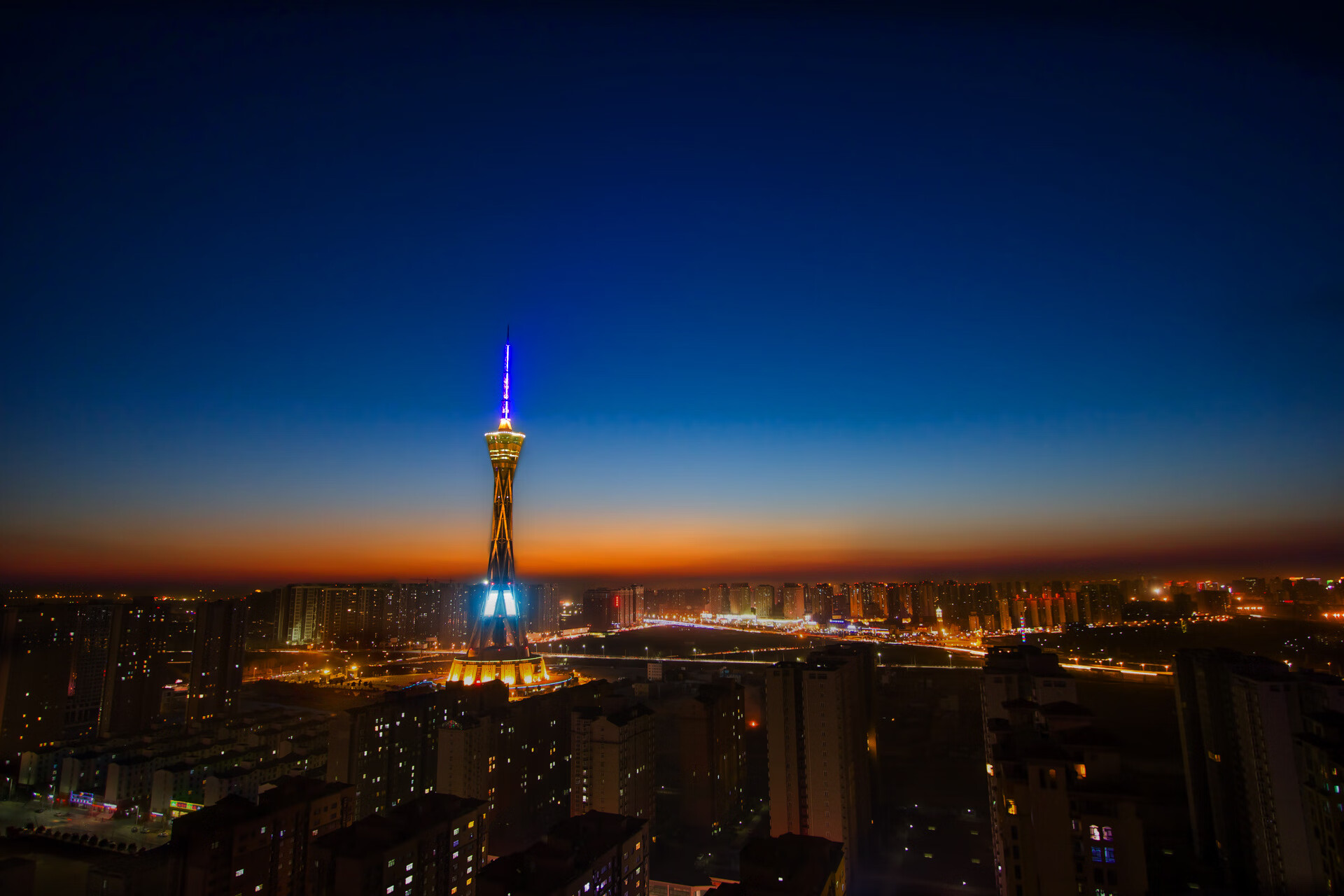 悬念终结者，阿森纳的委内瑞拉闪电战与凯塞多的西决王者时刻