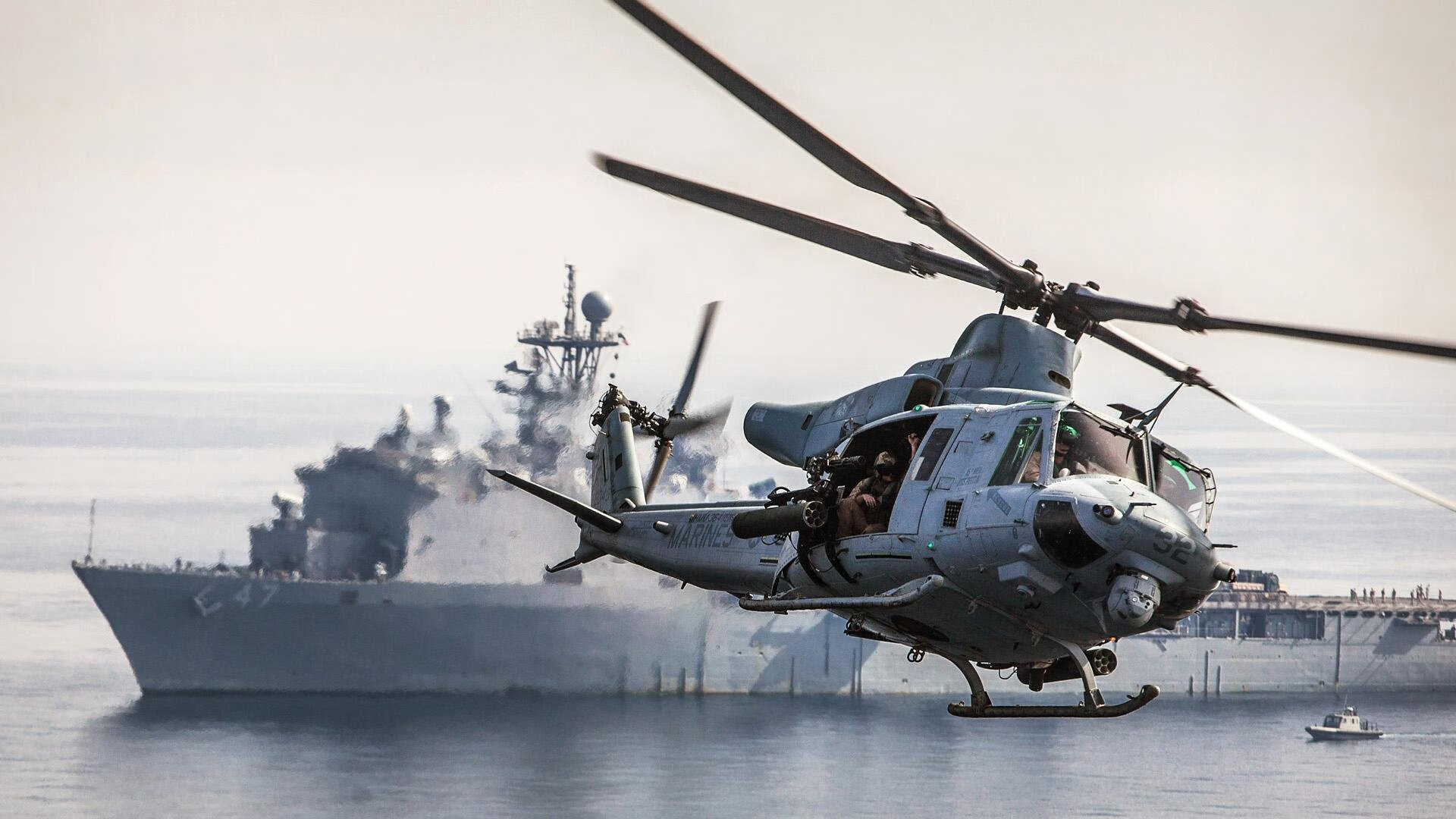 门神之战，当红牛遇上蓝月，谁主沉浮？